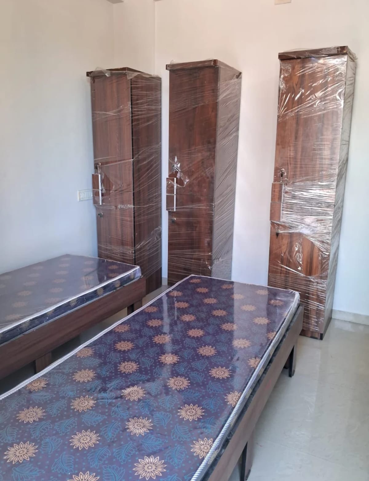 Ashoka Interior - Spacious dormitory